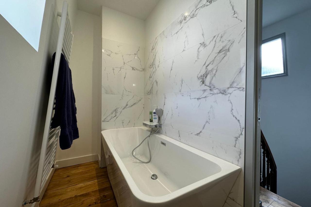 In The Beautiful Districts Of Tours A "Particular" With Great Comfort Villa Luaran gambar